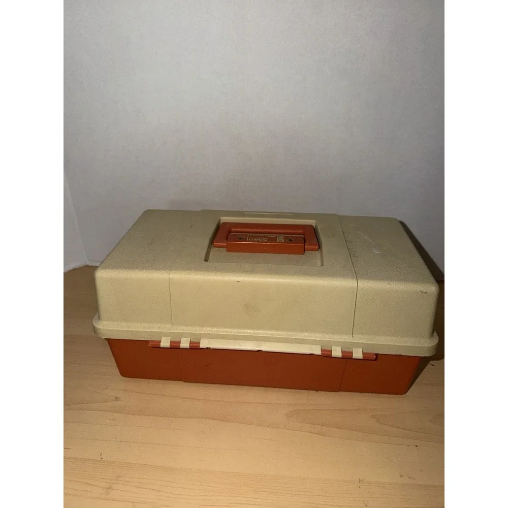 Vintage Plano 5520 Fishing Tackle Box 2-Tray Cantilever Retro Orange & Tan USA